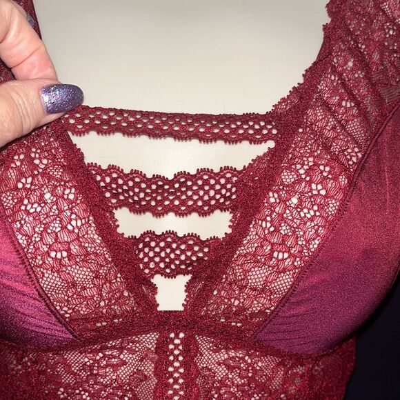 Victoria’s Secret bralette. Deep red. Size medium. - Picture 4 of 11